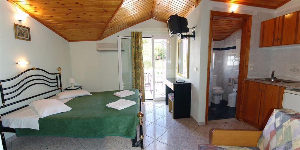 Planos Beach Hotel Εξωτερικό φωτογραφία