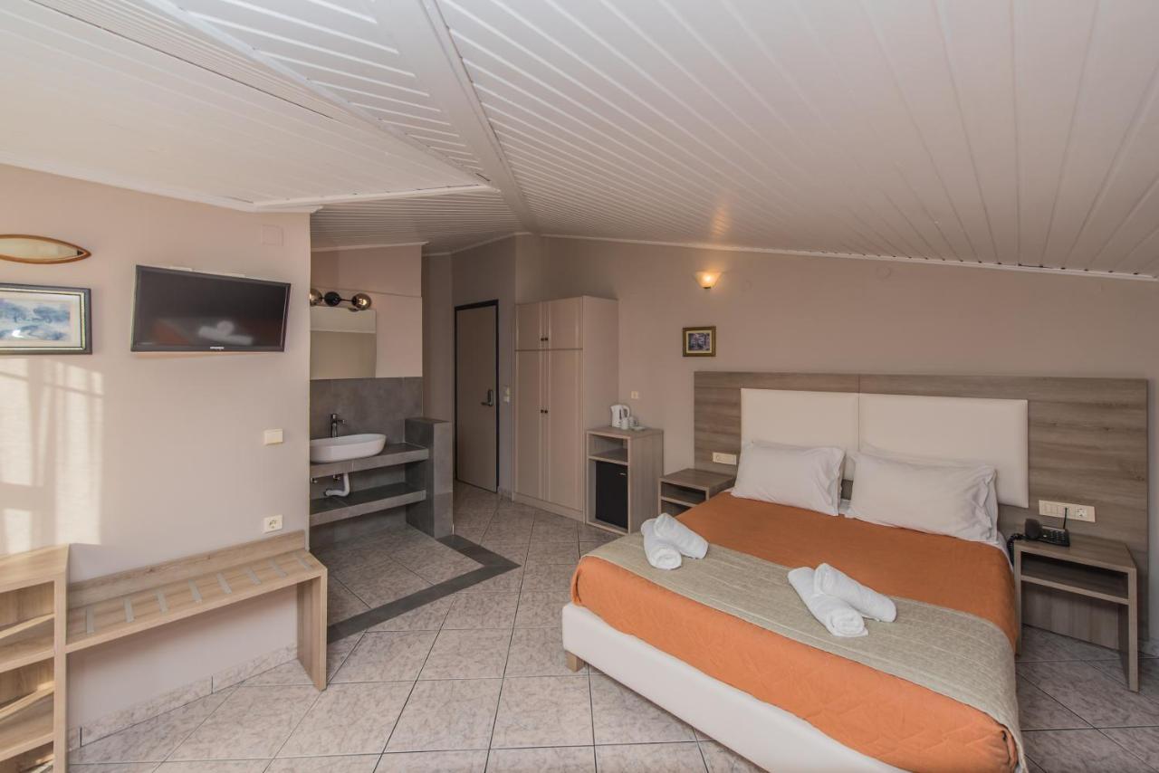 Planos Beach Hotel Εξωτερικό φωτογραφία