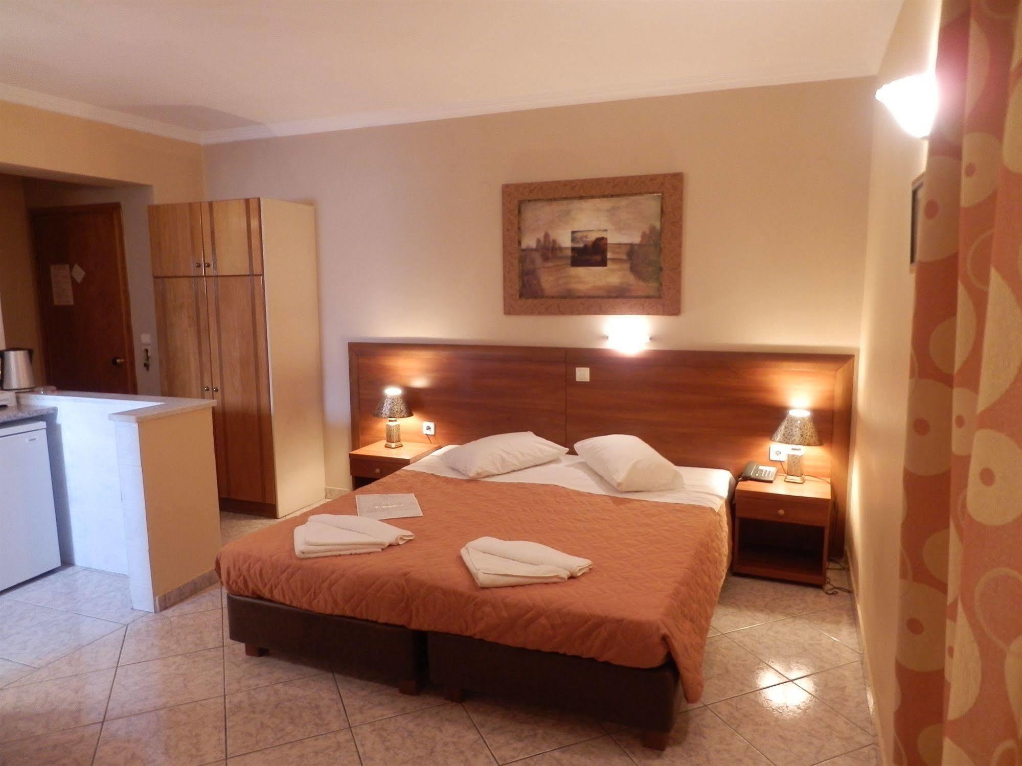 Planos Beach Hotel Εξωτερικό φωτογραφία